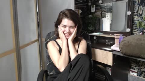 Liya online show from October 21, 5:12 am