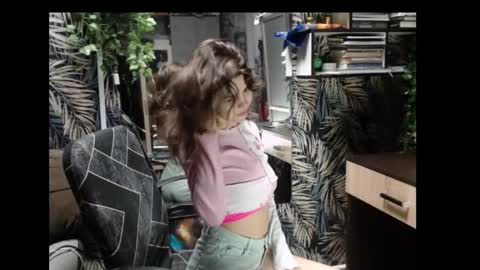 Liya online show from September 29, 1:37 am