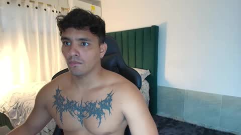  Lei  online show from October 28, 8:10 pm