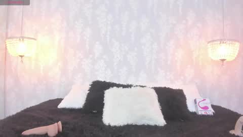 LEIGH ANGELS online show from October 11, 11:52 pm