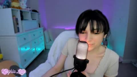 Leighla online show from February 23, 7:54 am