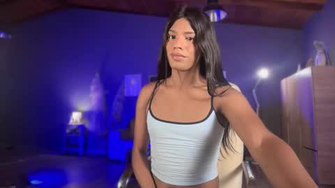 Leila     online show from February 20, 12:54 am