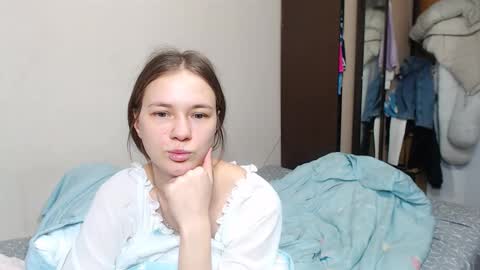 leila_bambi_ online show from February 11, 6:11 pm