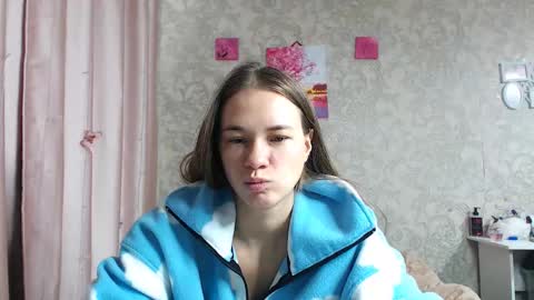 leila_bambi_ online show from October 14, 8:06 am