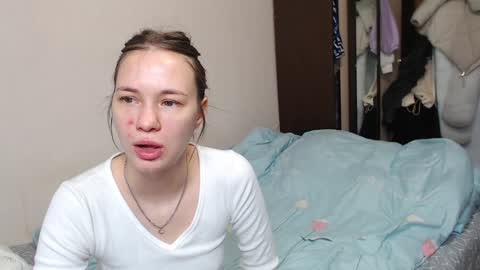 leila_bambi_ online show from February 6, 10:25 am