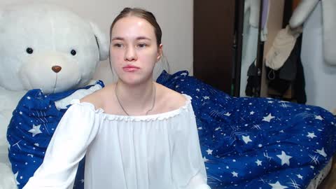 leila_bambi_ online show from January 28, 4:39 am