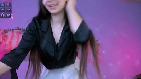 leila_viper_ online show from February 3, 9:08 pm