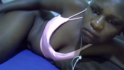 leilacuty13 online show from October 17, 8:18 am