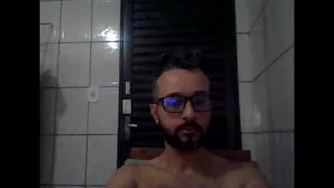 Snapshot of lelefiel chatting on December 29, 2:00 pm Pequeno Urso online show from December 29, 2:00 pm