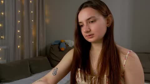 Lelia online show from February 15, 6:28 pm