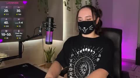 Lemi online show from October 24, 3:02 pm