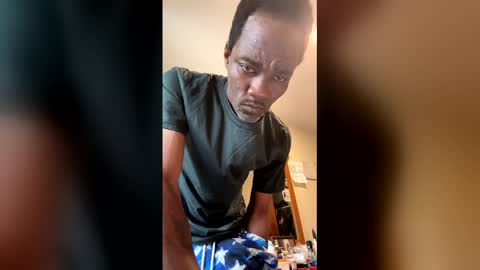 lencran83 online show from April 25, 2:47 pm