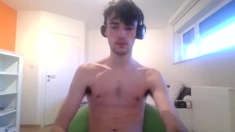 lennert2408 online show from December 22, 3:22 pm