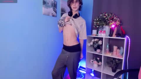 Leo online show from October 29, 1:02 pm