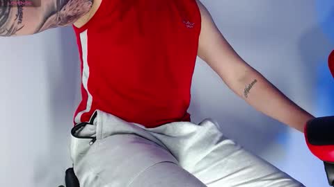 Yesid online show from November 25, 10:41 pm