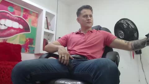 Yesid online show from February 11, 1:51 pm