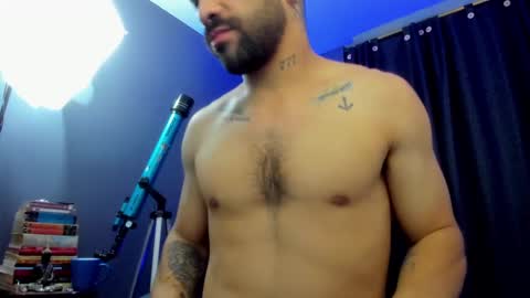 Leo  Diaz online show from February 17, 2:09 am