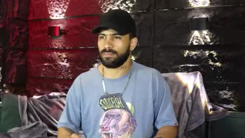 Leo  Diaz online show from October 22, 2:15 am