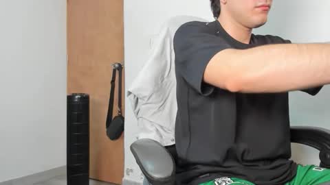 Leo Jones online show from December 1, 12:30 am