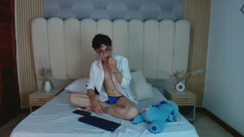 Leo Williams online show from June 30, 12:04 pm
