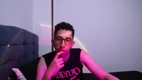 Snapshot of leoh_hades chatting on November 2, 1:49 am Leoh online show from November 2, 1:49 am