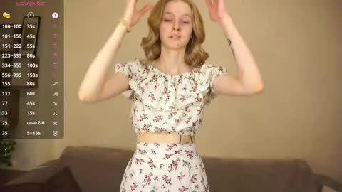 Hello Im Roxy Im just starting my journey here so lets get acquainted online show from February 17, 6:18 pm