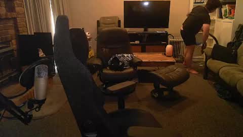 Leon Kennedy online show from March 14, 10:58 pm