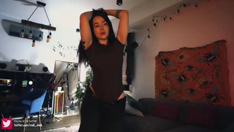 Leo online show from November 27, 8:38 pm