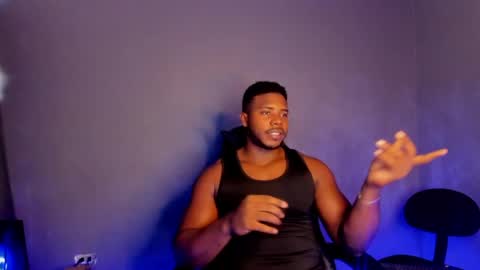 Leandro jones online show from April 19, 8:00 pm