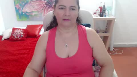 leonela   online show from February 5, 7:01 am