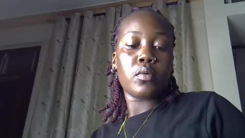 leonorake online show from May 18, 3:29 pm