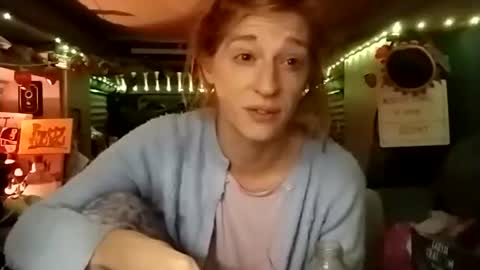 LesleyGumGrass- The Boring Trans girl online show from December 3, 1:48 am