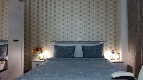 leslie_secret online show from October 8, 10:05 pm