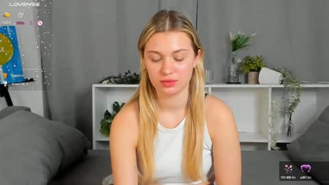 Erin Open for long and cool pvts 3 online show from December 7, 2:19 pm