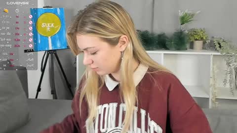 Erin Open for long and cool pvts 3 online show from December 11, 9:19 am