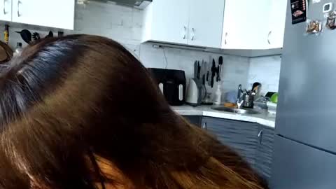 Emily online show from June 19, 11:49 am
