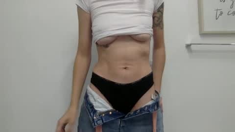 strawberrywatermelonpink22 online show from October 7, 1:40 pm