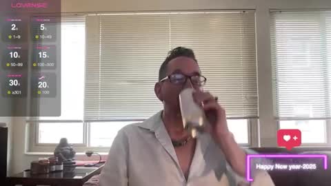 letloverule63 online show from March 9, 7:48 pm