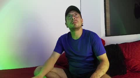 Torres online show from April 10, 2:50 am