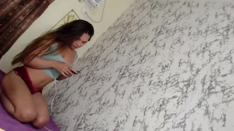 Snapshot of letsplaybaby_ chatting on February 26, 9:12 am gene online show from February 26, 9:12 am