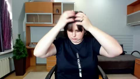 Naomi online show from January 19, 6:56 am