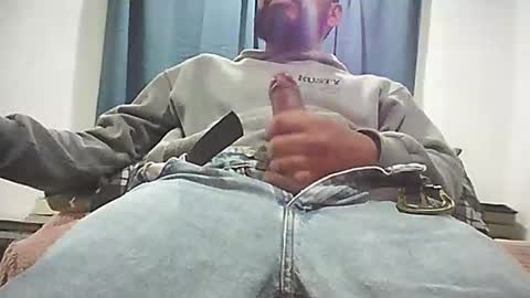 leviatanencasa online show from November 3, 3:24 pm