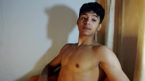 i  am lewis ly EDUARDO MEMDOZA15 online show from December 13, 7:53 pm