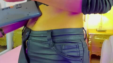    online show from November 16, 11:45 am