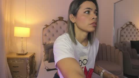    online show from October 3, 11:51 am