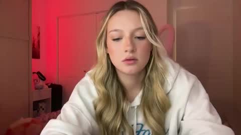 lexisRose online show from June 10, 1:49 am