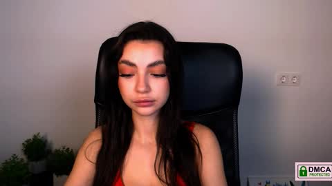 Alexia online show from November 24, 2:49 pm