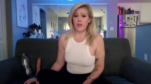 Lexi online show from November 14, 6:54 pm