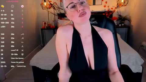 Lexy - Follow me online show from November 20, 7:07 am