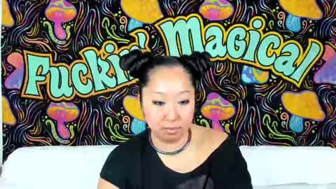 Lexie Mack online show from November 18, 6:00 pm